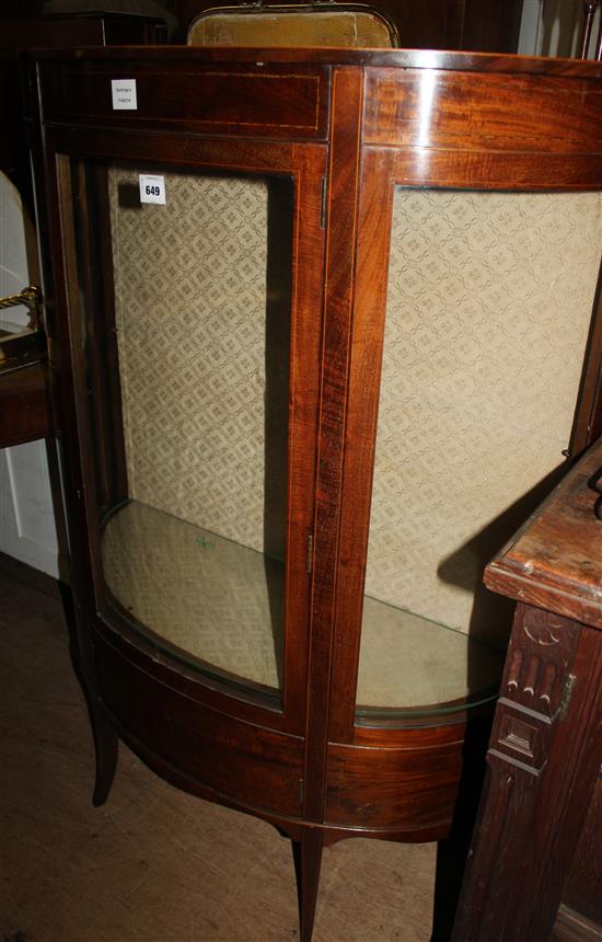 Edwardian mahogany bowfront display cabinet(-)